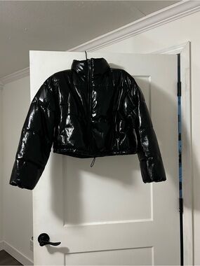 H&M Black Glossy Cropped Puffer Jacket